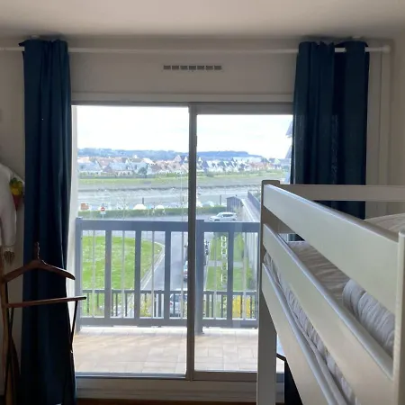 3 Pieces Avec Balcon Et Superbe Vue A Cabourg, Plage A Pied - Fr-1-487-307